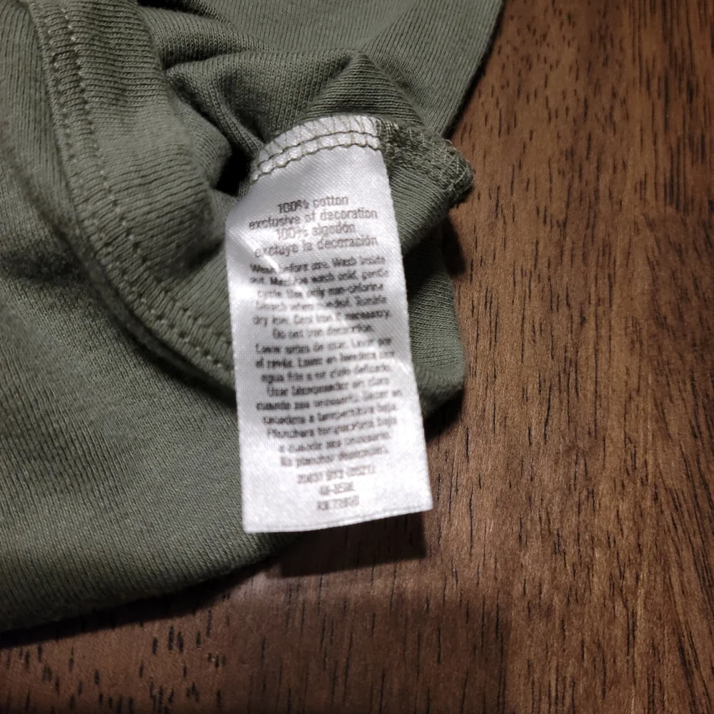 Two short‎ sleeves green Gerber 0 to 3 month onesies